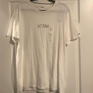 Tommy Hilfiger White Men T-Shirt